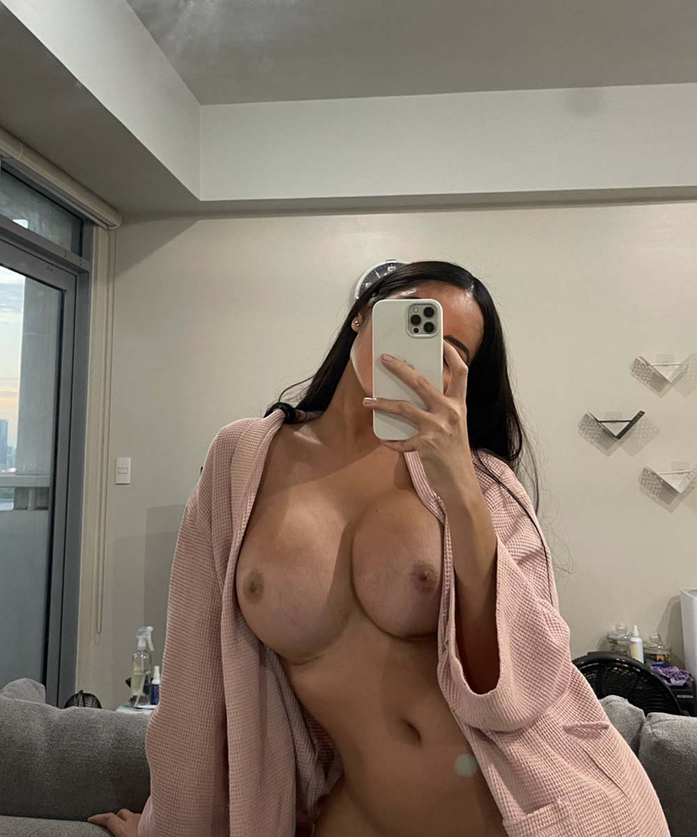 Angela Castellanos naked in Abu Dhabi