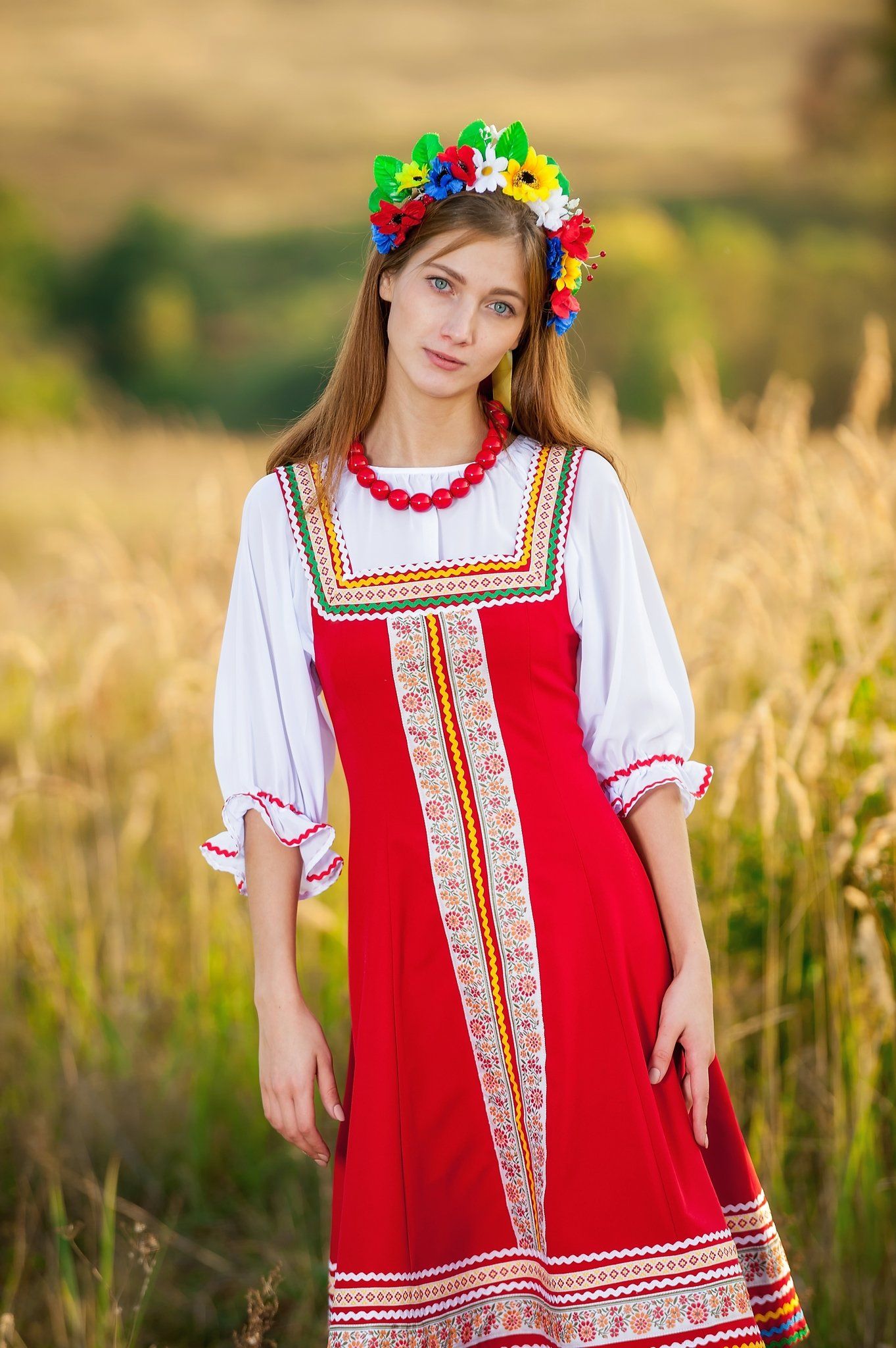 Women in Slavic costumes in Abu Dhabi